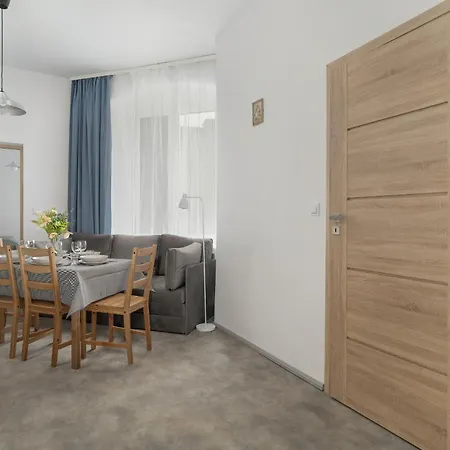 아파트 Stylowe I Eleganckie Na Parterze Przy Rynku W Poznaniu By Renters