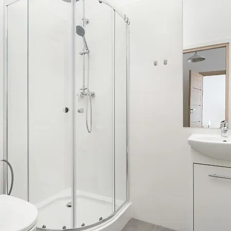 Stylowe I Eleganckie Na Parterze Przy Rynku W Poznaniu By Renters 아파트 포즈난