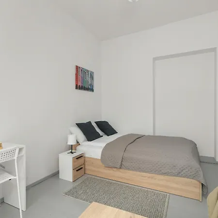 Stylowe I Eleganckie Na Parterze Przy Rynku W Poznaniu By Renters 아파트 포즈난